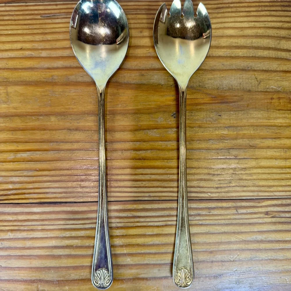 Vintage English Silverplate Serving Utensils | Shell Scroll Pattern | Set of 2